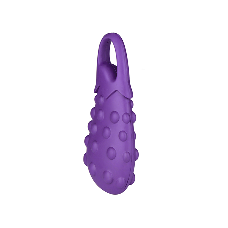 2022 New Arrival Natural Rubber Made Eggplant Design Durable Indestructible Molar-resistant Solid Toys