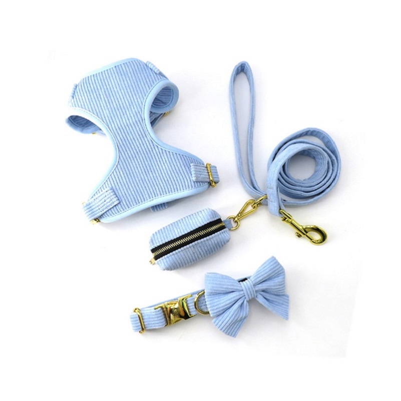 Adjustable Dog Leash Made of High Quality Fabrics Sturdy And Durable Dog Leash And Harness Set