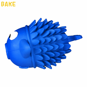 New Product Small Fish Environmentally Friendly Rubber Made Interactive Snack Dispensing Dog Toy